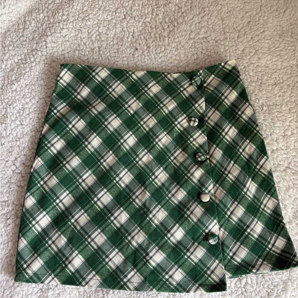 Francesca's Collections Green and White Plaid Button Skirt